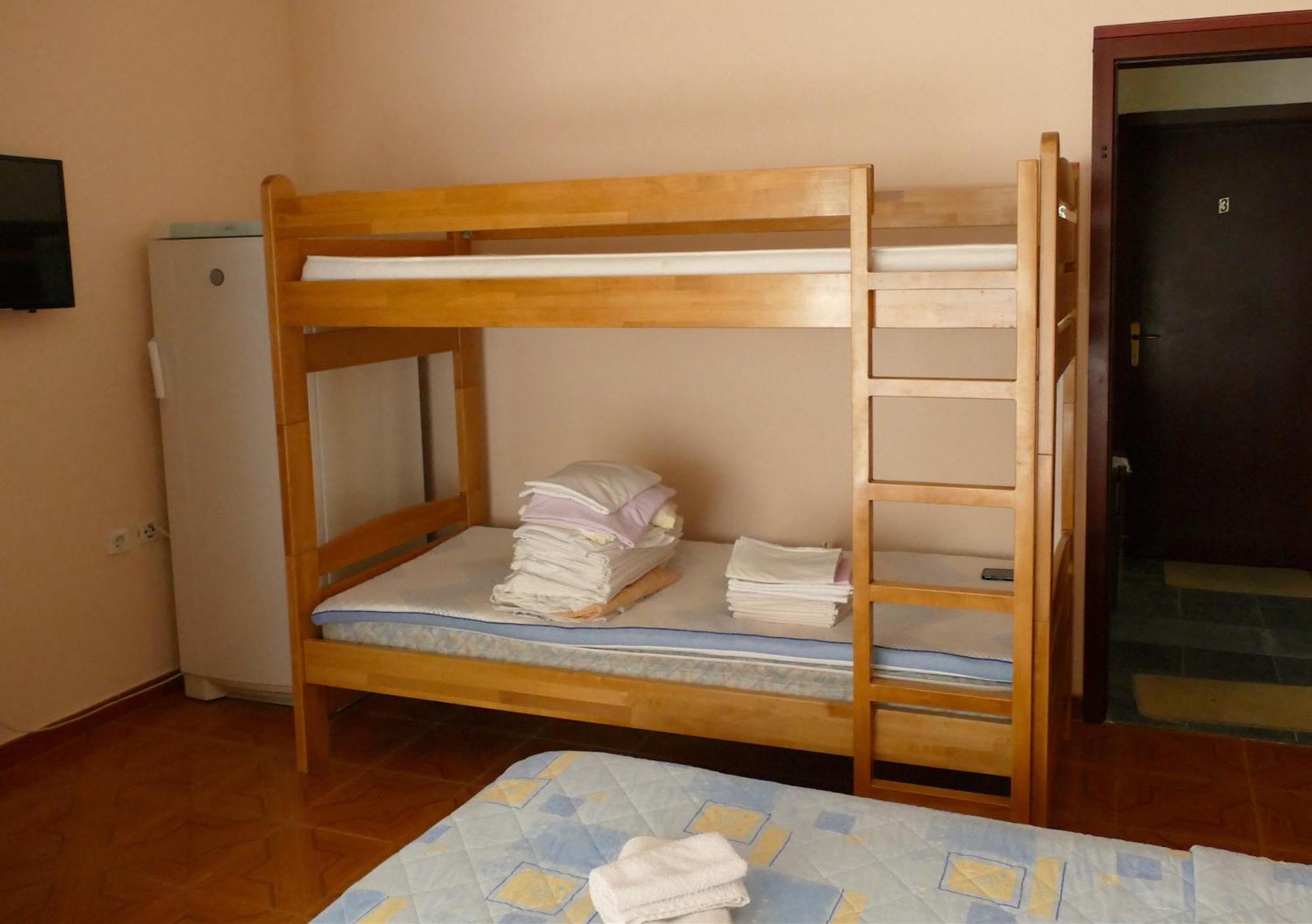 B&B Garni Toni Supetarska Draga Pokoj fotografie